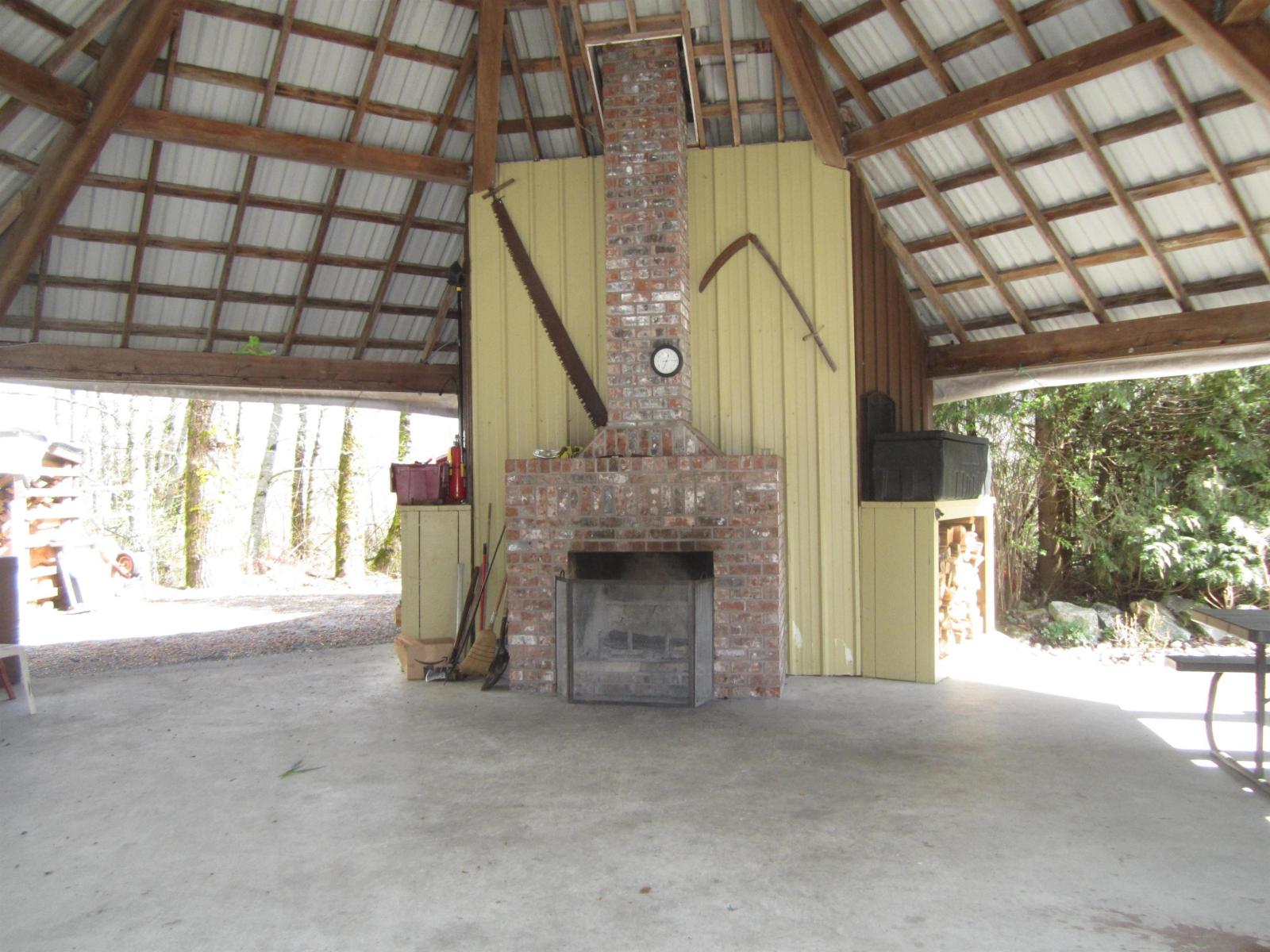 House in Mission - Image 13