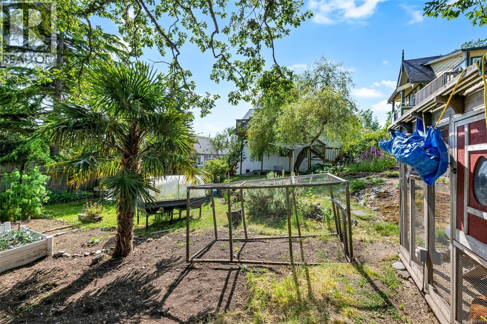  2651 Cedar Hill Road, Victoria