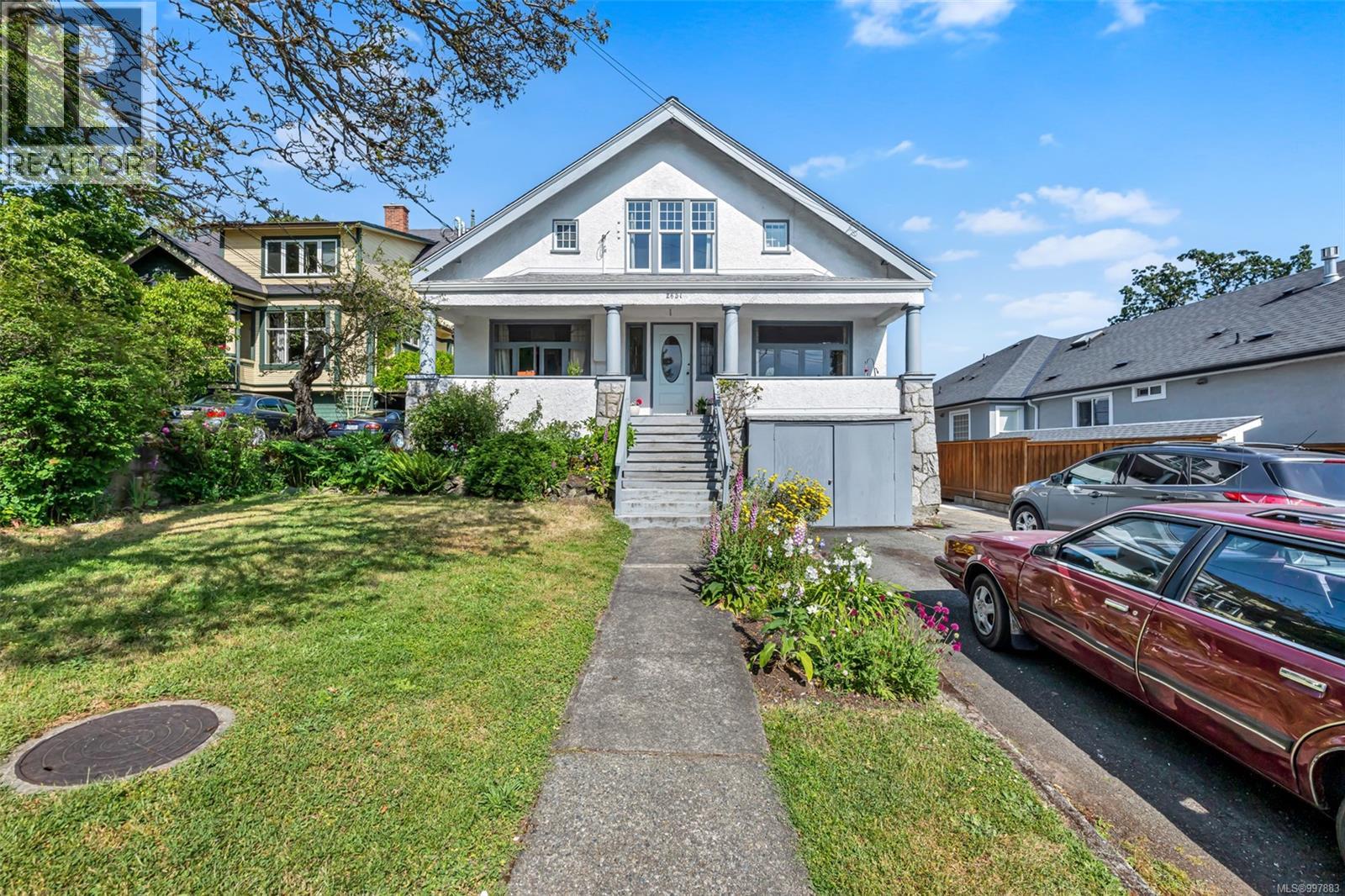  2651 Cedar Hill Road, Victoria
