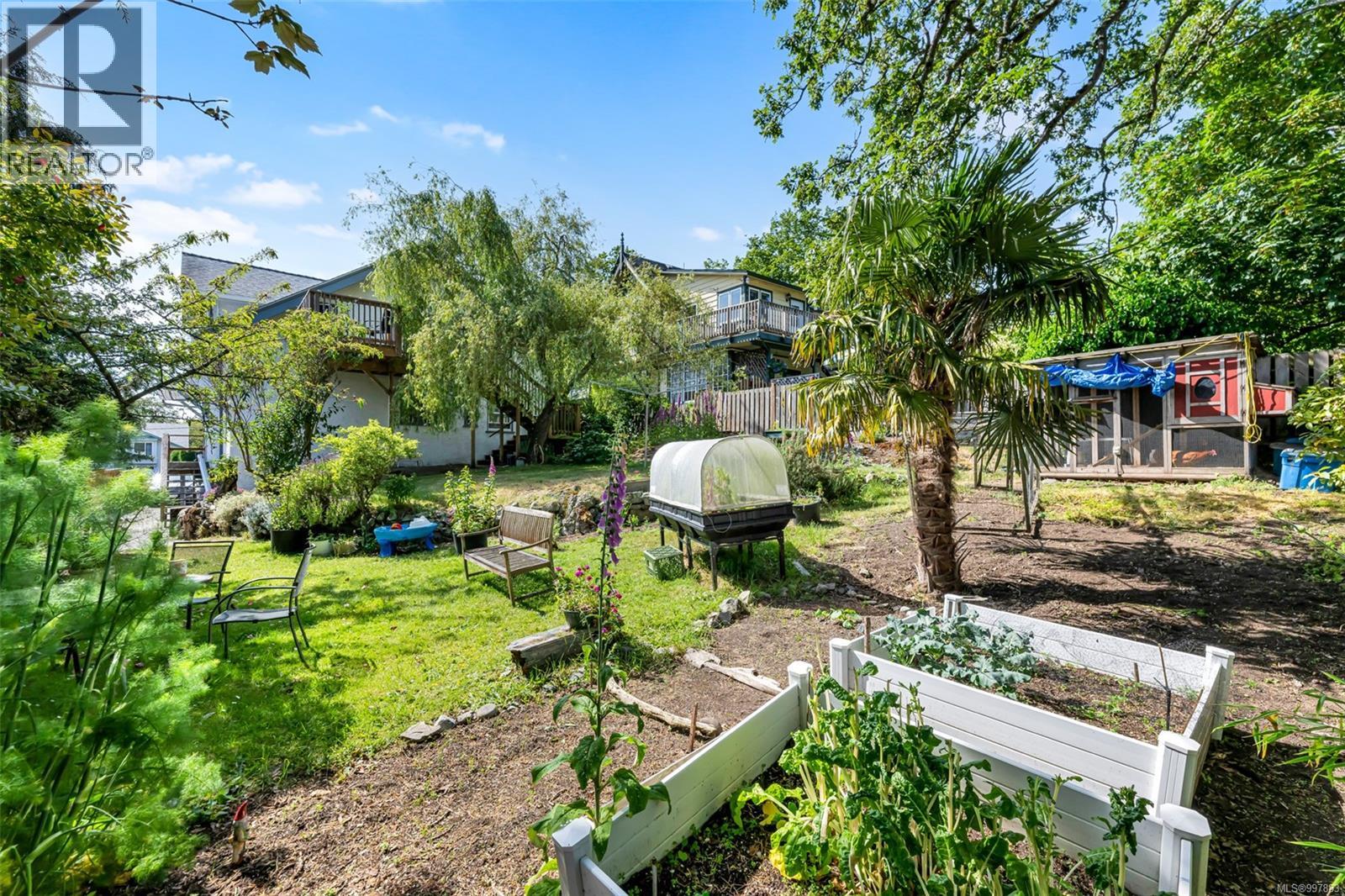  2651 Cedar Hill Road, Victoria