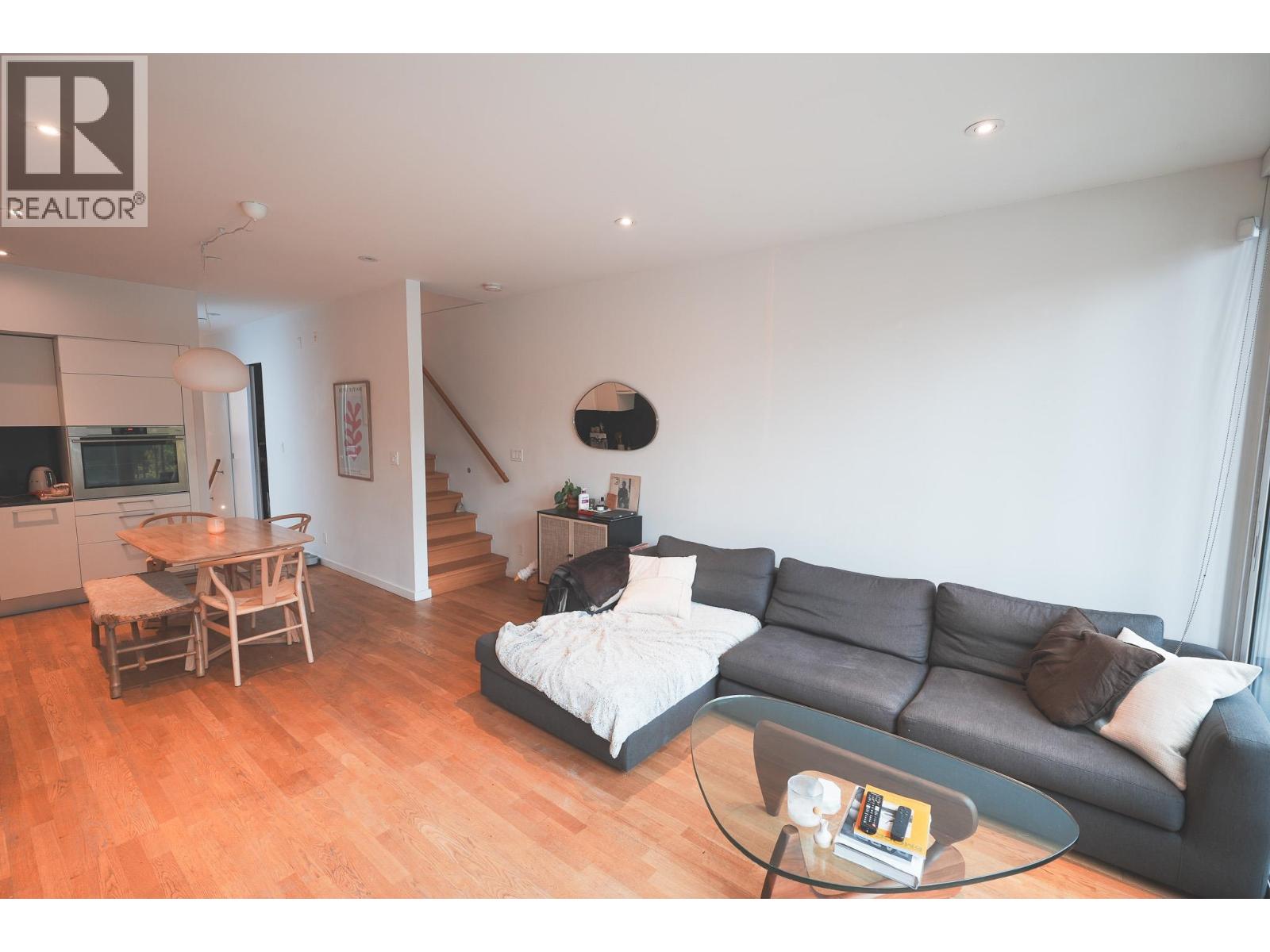 2208 WILLOW STREET, Vancouver