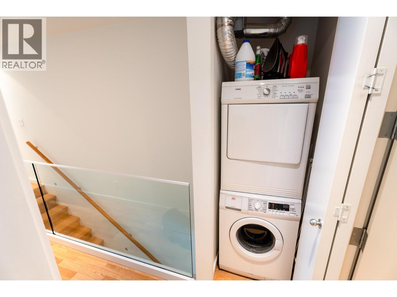 2208 WILLOW STREET, Vancouver