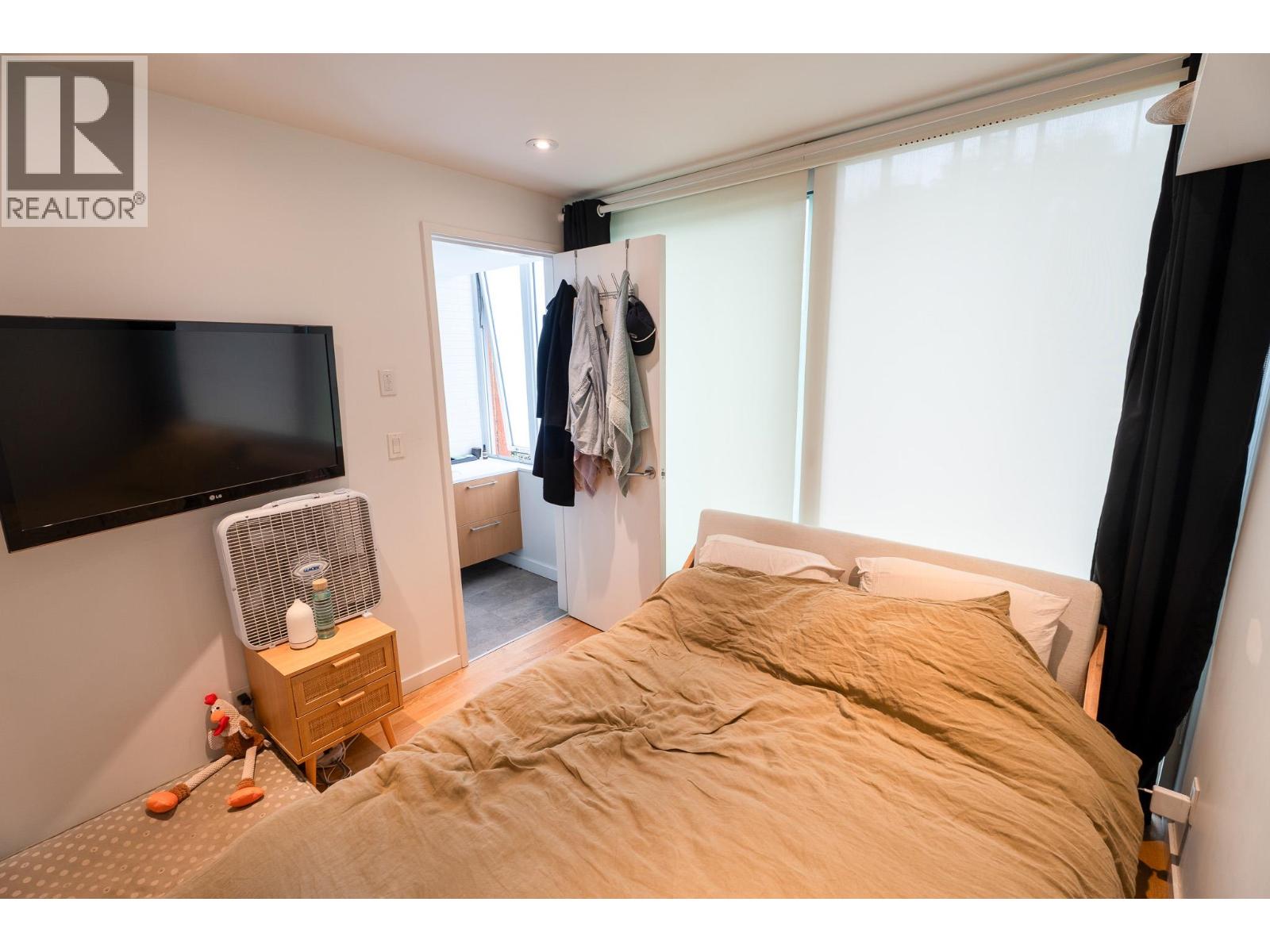 2208 WILLOW STREET, Vancouver