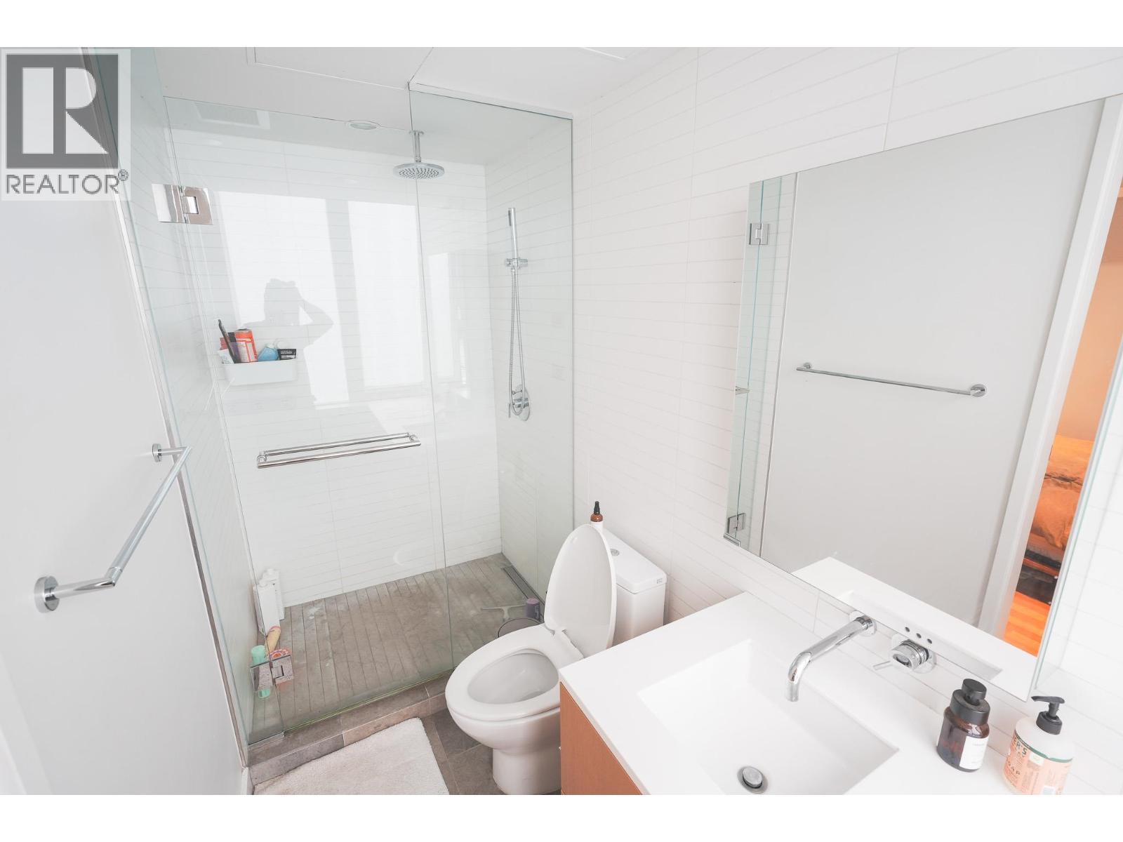 2208 WILLOW STREET, Vancouver