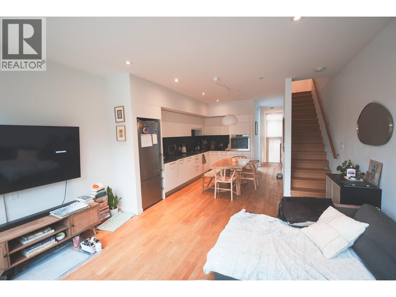 2208 WILLOW STREET, Vancouver