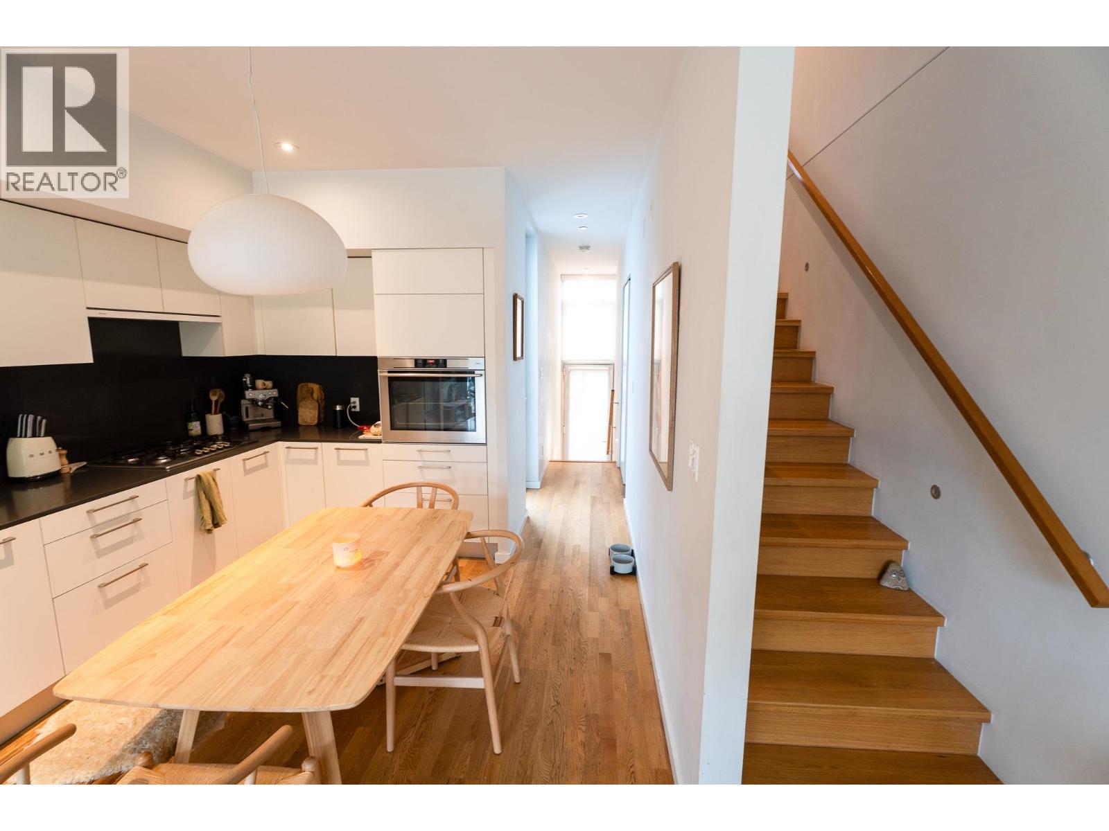 2208 WILLOW STREET, Vancouver