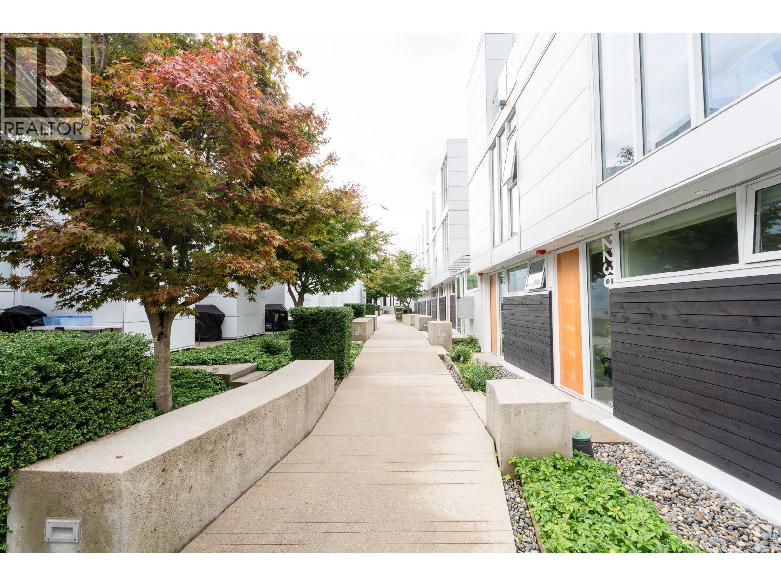 2208 WILLOW STREET, Vancouver