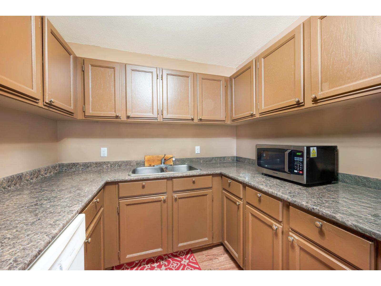 301 1442 FOSTER STREET, White Rock