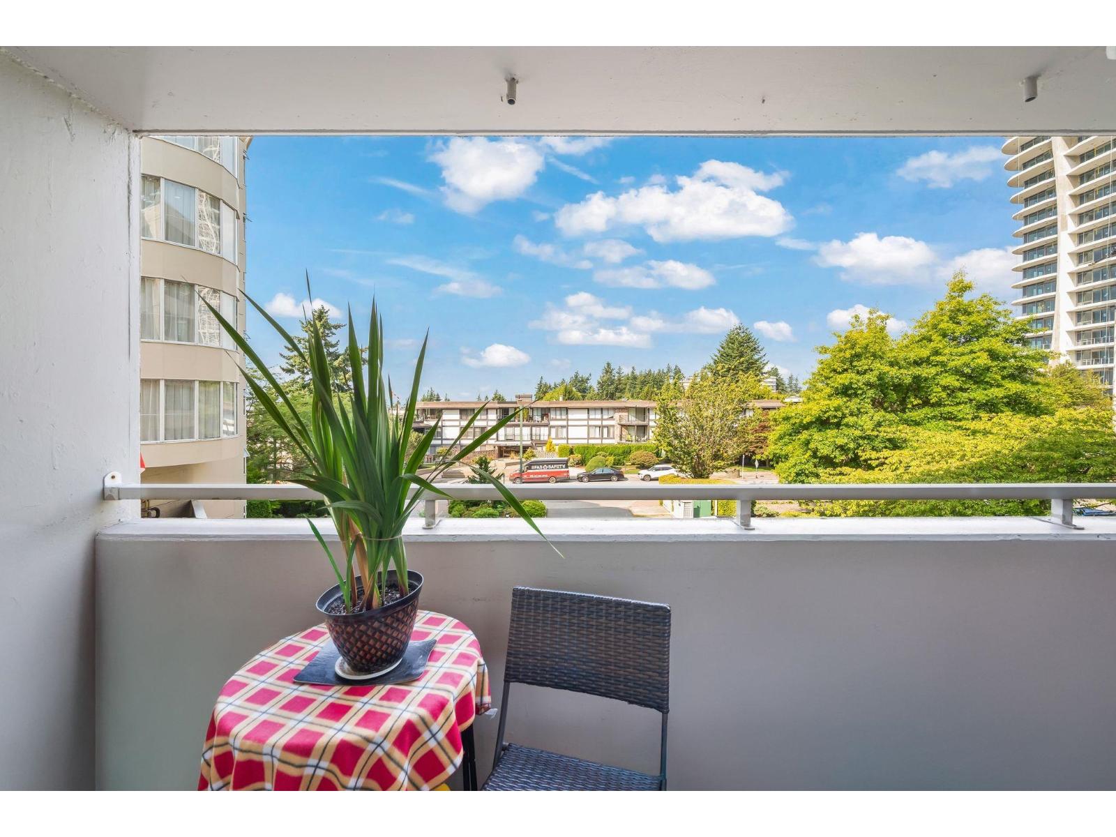 301 1442 FOSTER STREET, White Rock