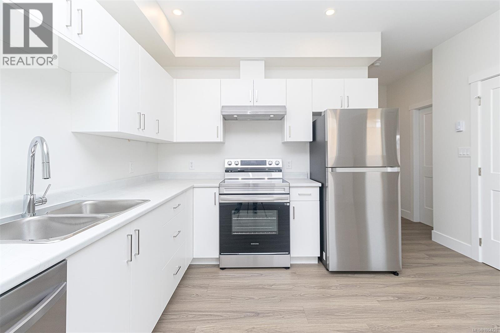  2588 Nickson Way, Sooke