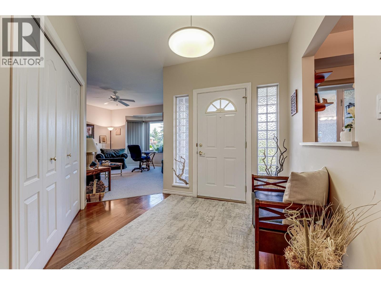 2642 Golf View Place, Blind Bay