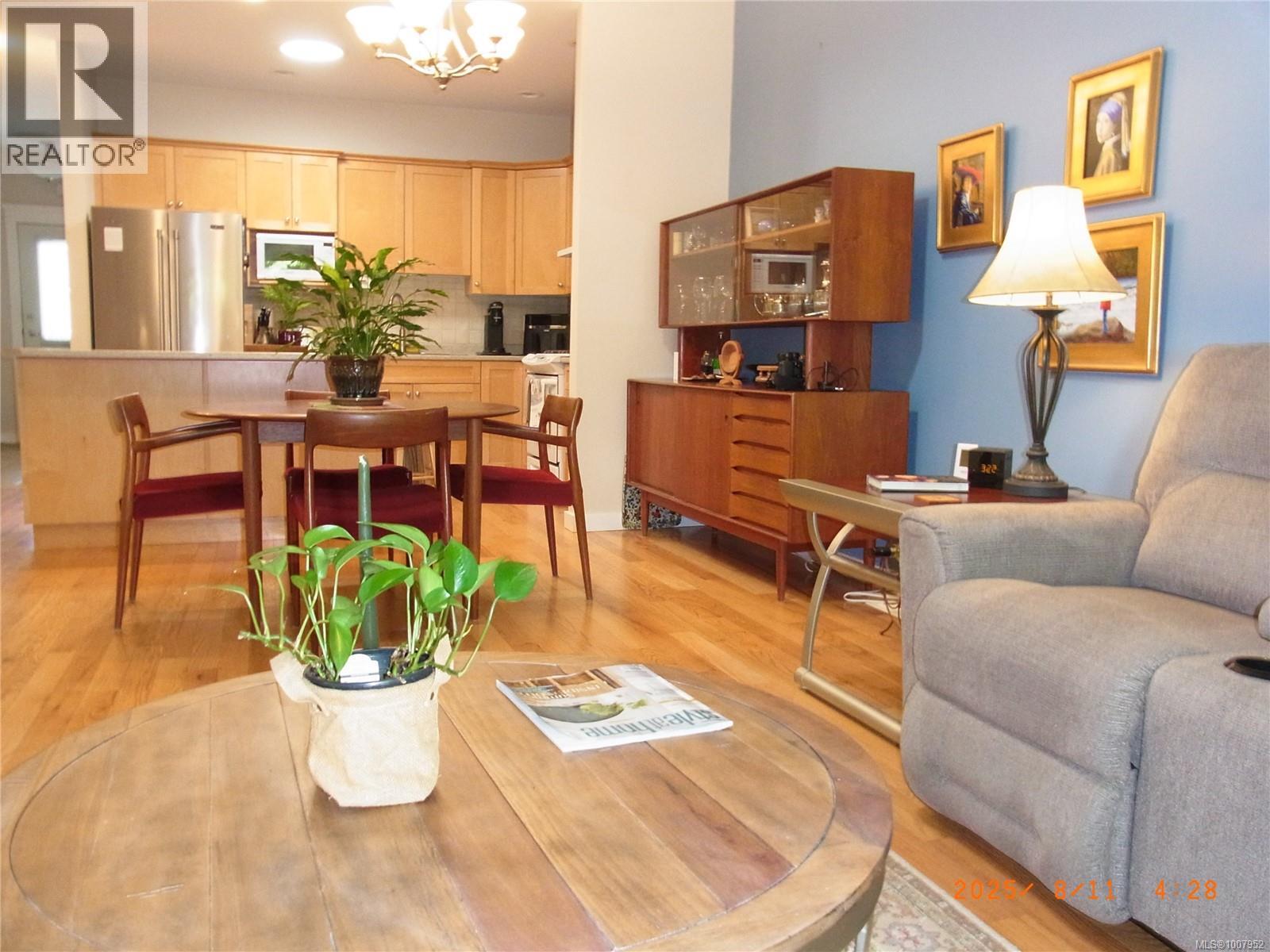 87 2001 Blue Jay Pl, Courtenay