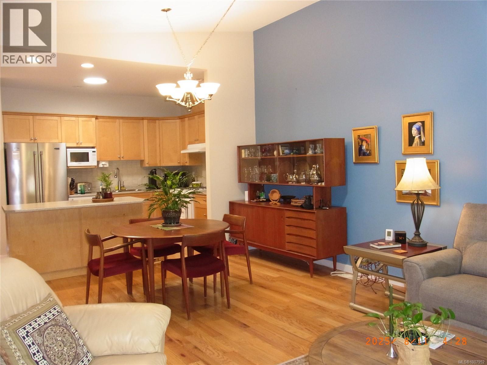 87 2001 Blue Jay Pl, Courtenay