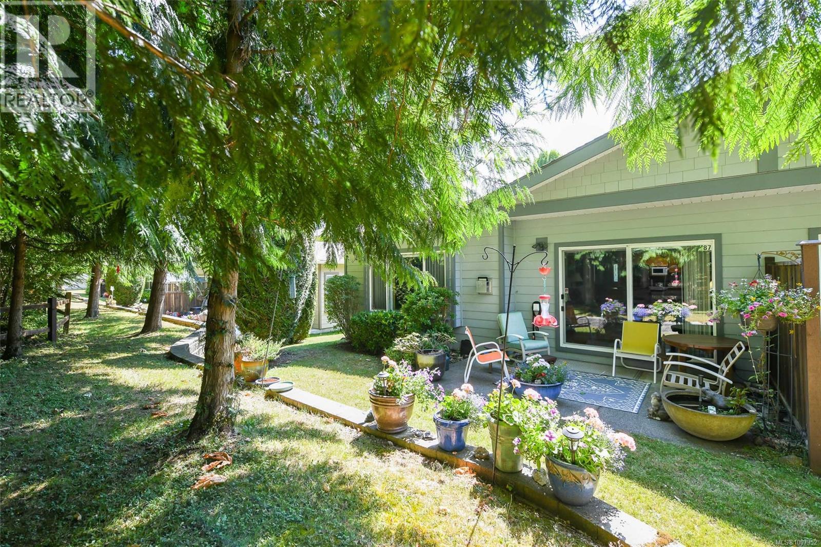 87 2001 Blue Jay Pl, Courtenay