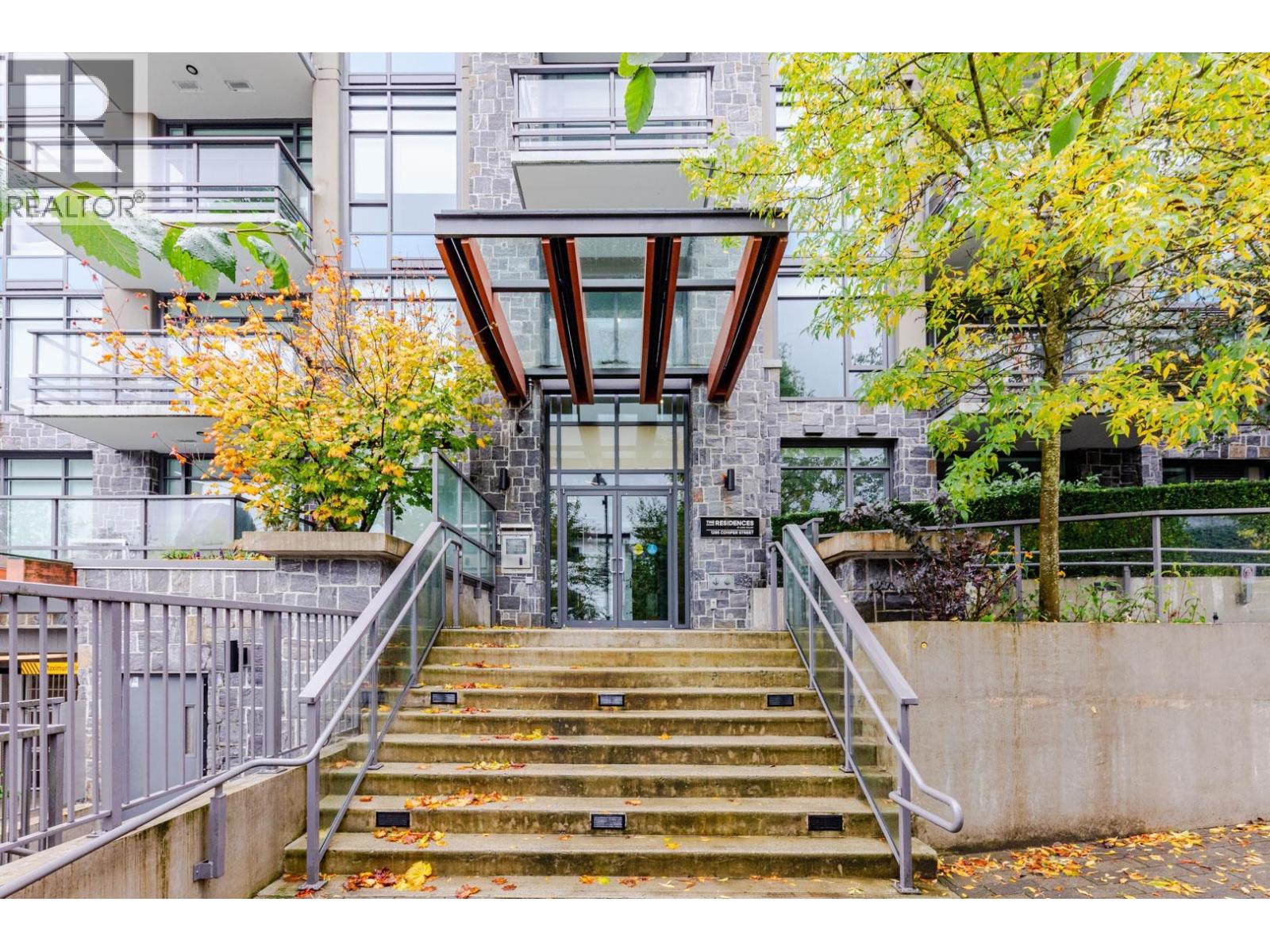 205 1295 CONIFER STREET, North Vancouver