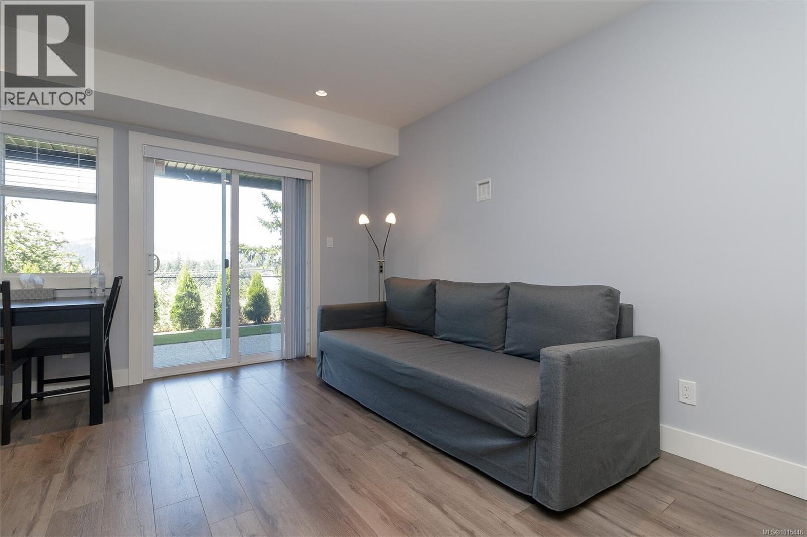930 Peace Keeping Cres, Langford