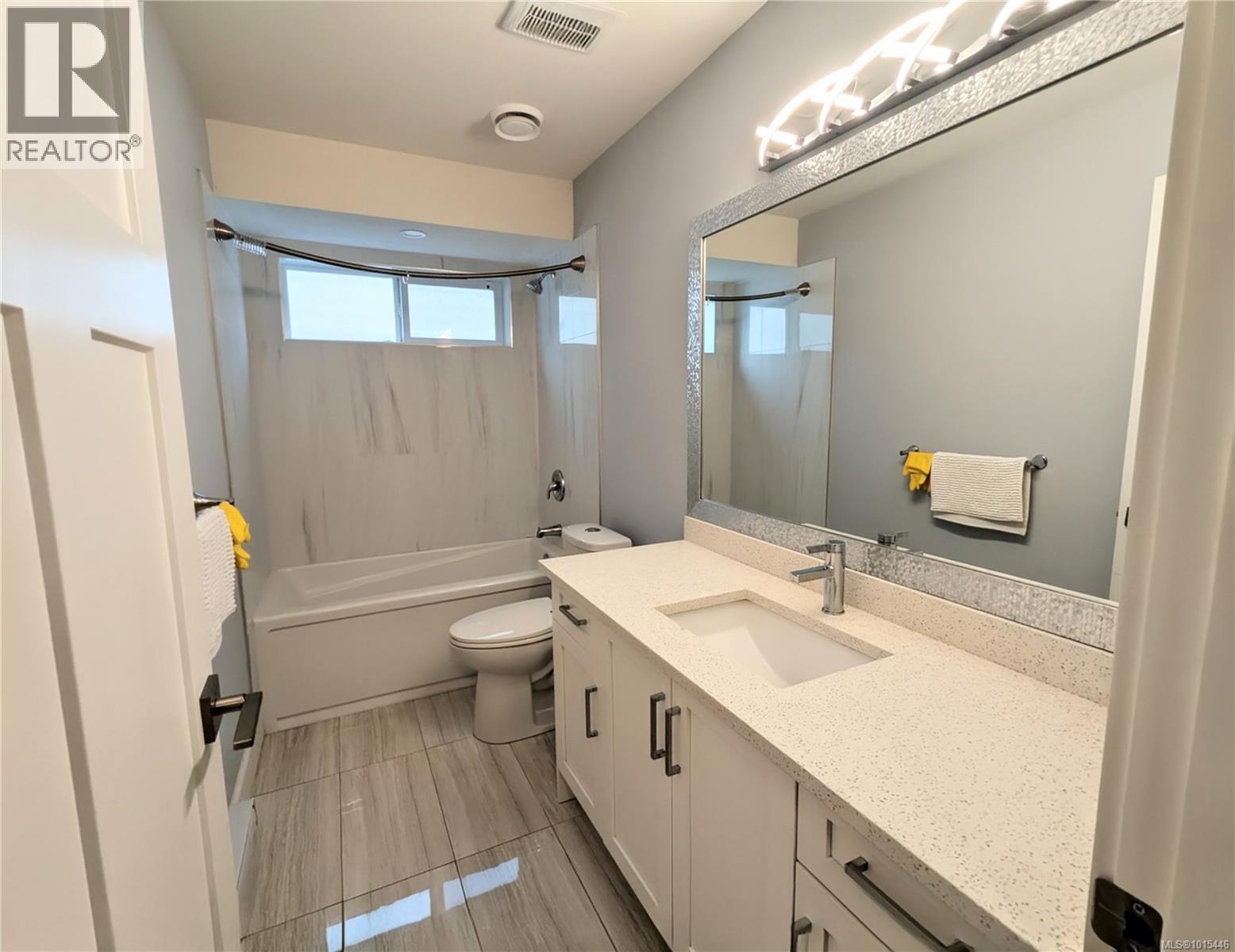 930 Peace Keeping Cres, Langford