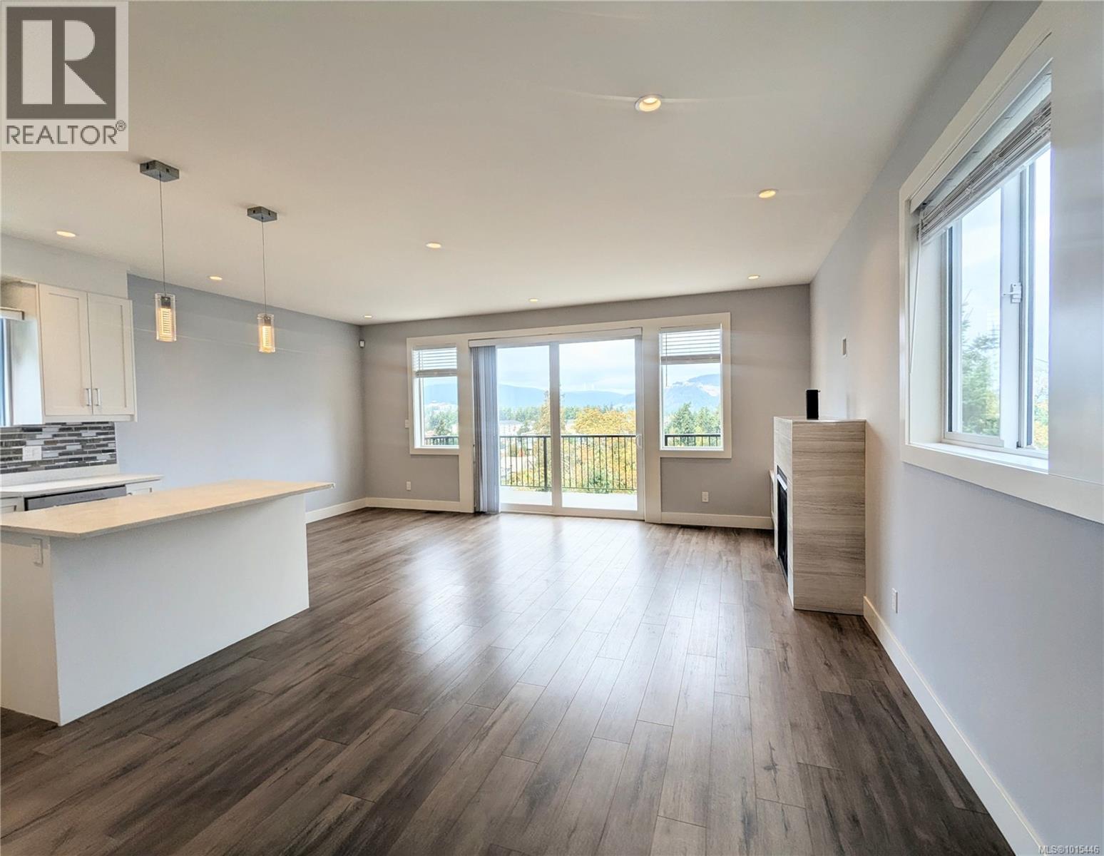 930 Peace Keeping Cres, Langford