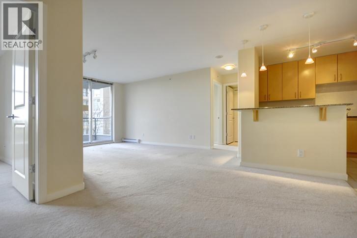 605 8460 GRANVILLE AVENUE, Richmond