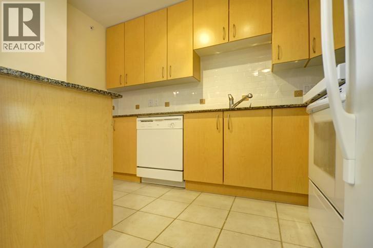 605 8460 GRANVILLE AVENUE, Richmond