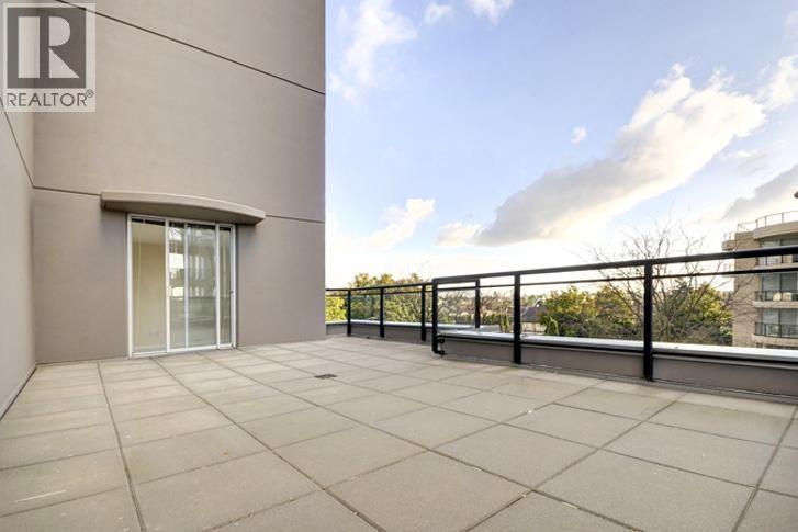 605 8460 GRANVILLE AVENUE, Richmond