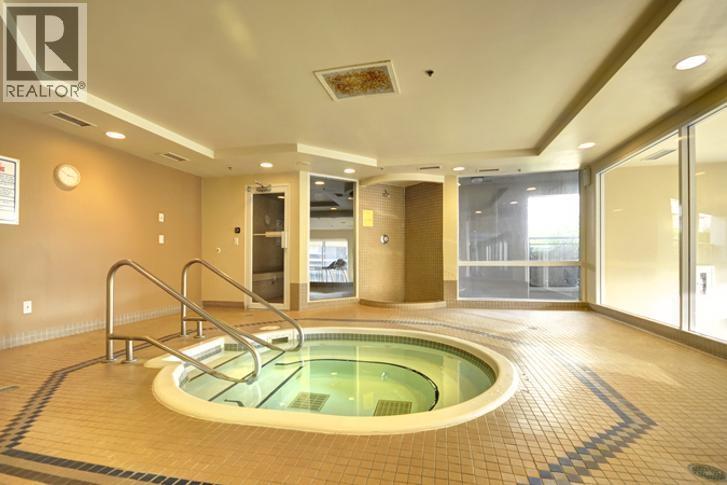 605 8460 GRANVILLE AVENUE, Richmond