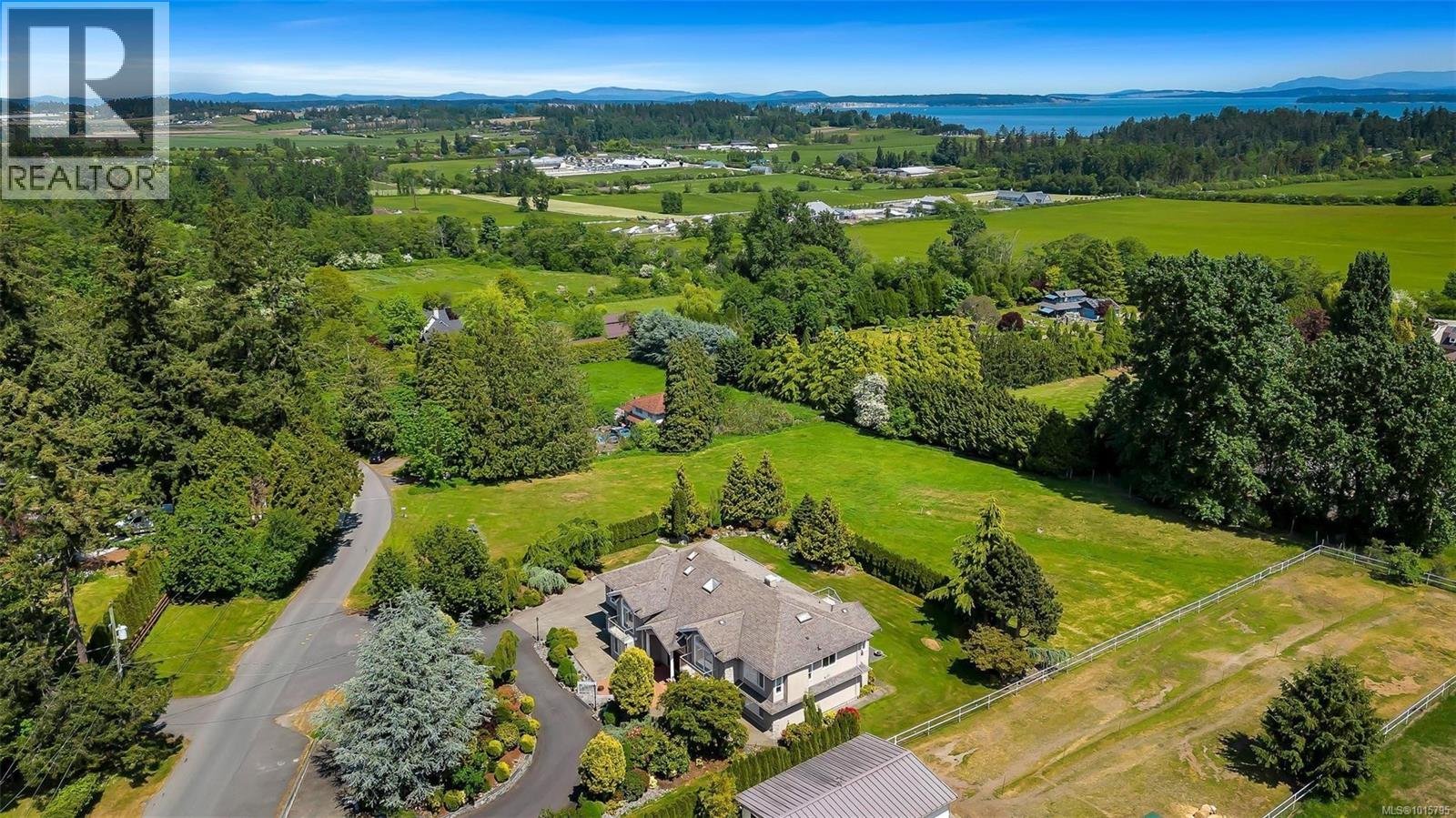  5549 Alderley Road, Saanich