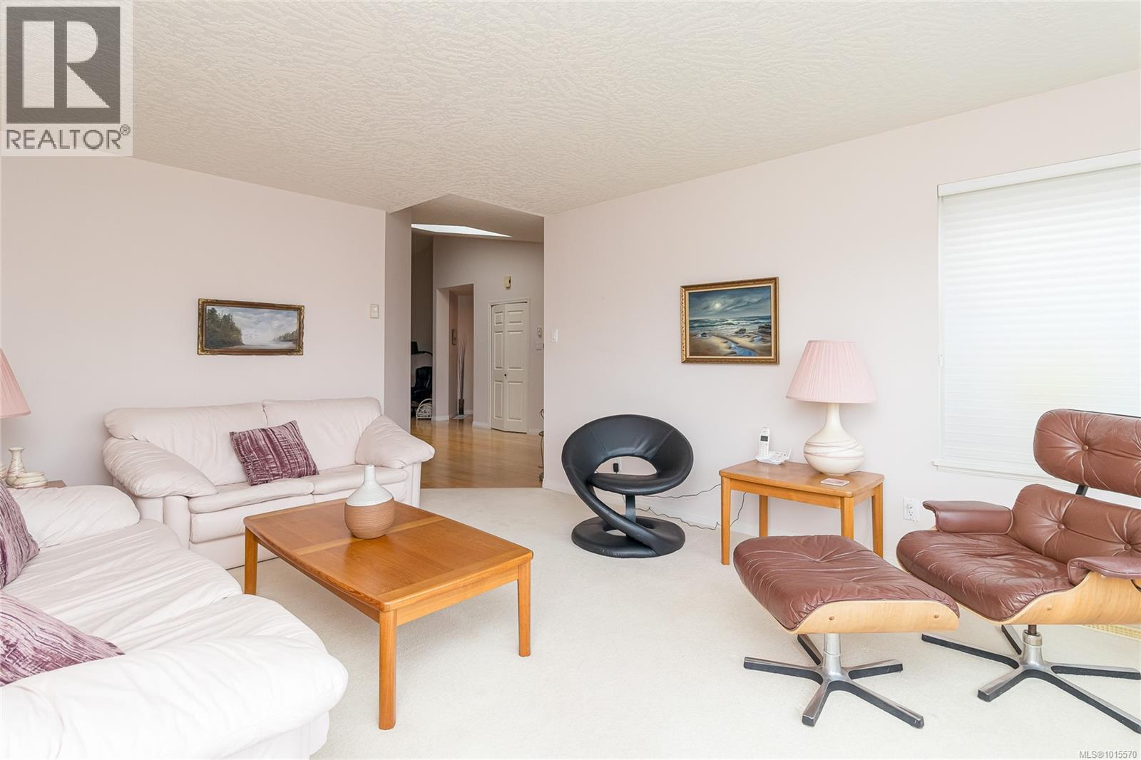  801 Country Club Drive, Cobble Hill