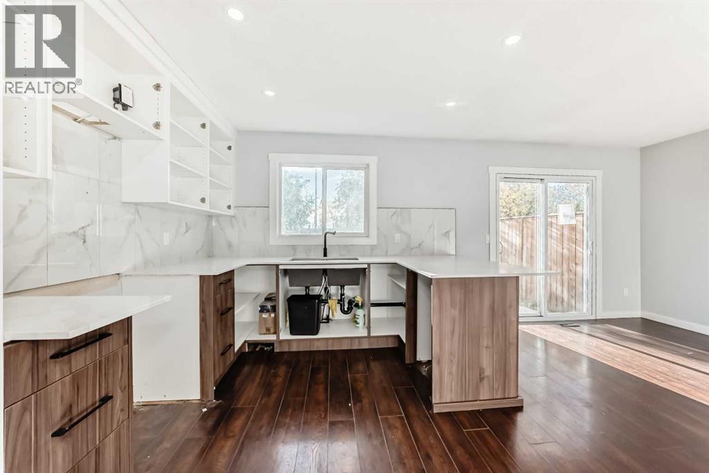 Single Family House for Sale in  Castleglen Road NE Castleridge Calgary 