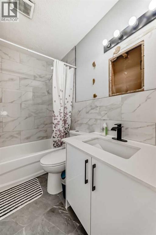 Single Family House for Sale in  Castleglen Road NE Castleridge Calgary 