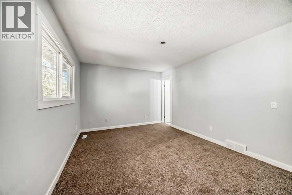 Single Family House for Sale in  Castleglen Road NE Castleridge Calgary 