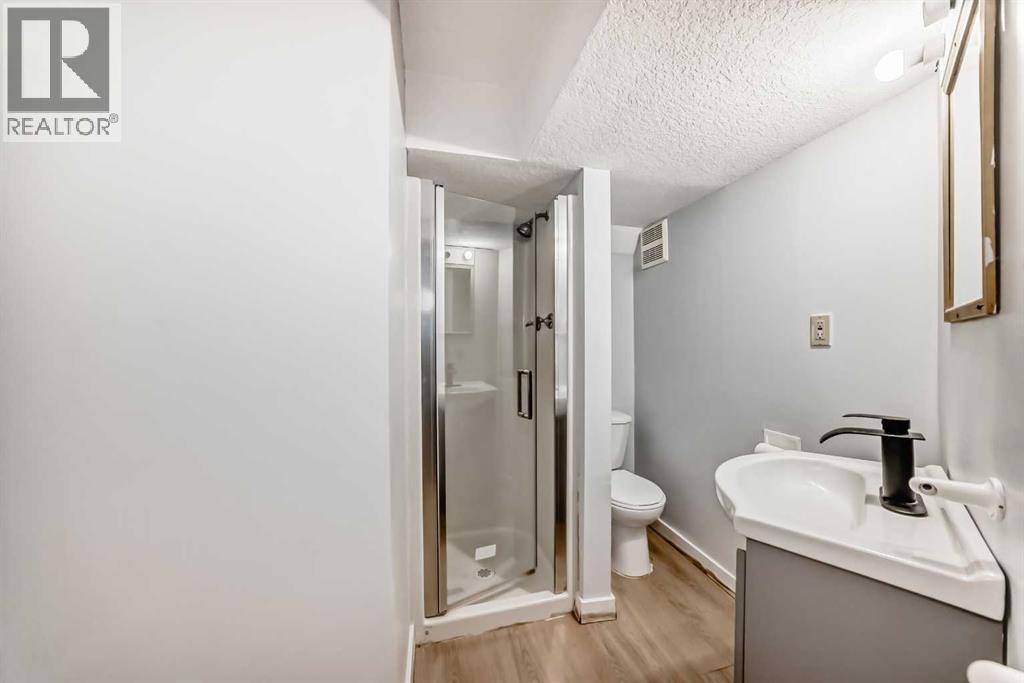 Single Family House for Sale in  Castleglen Road NE Castleridge Calgary 