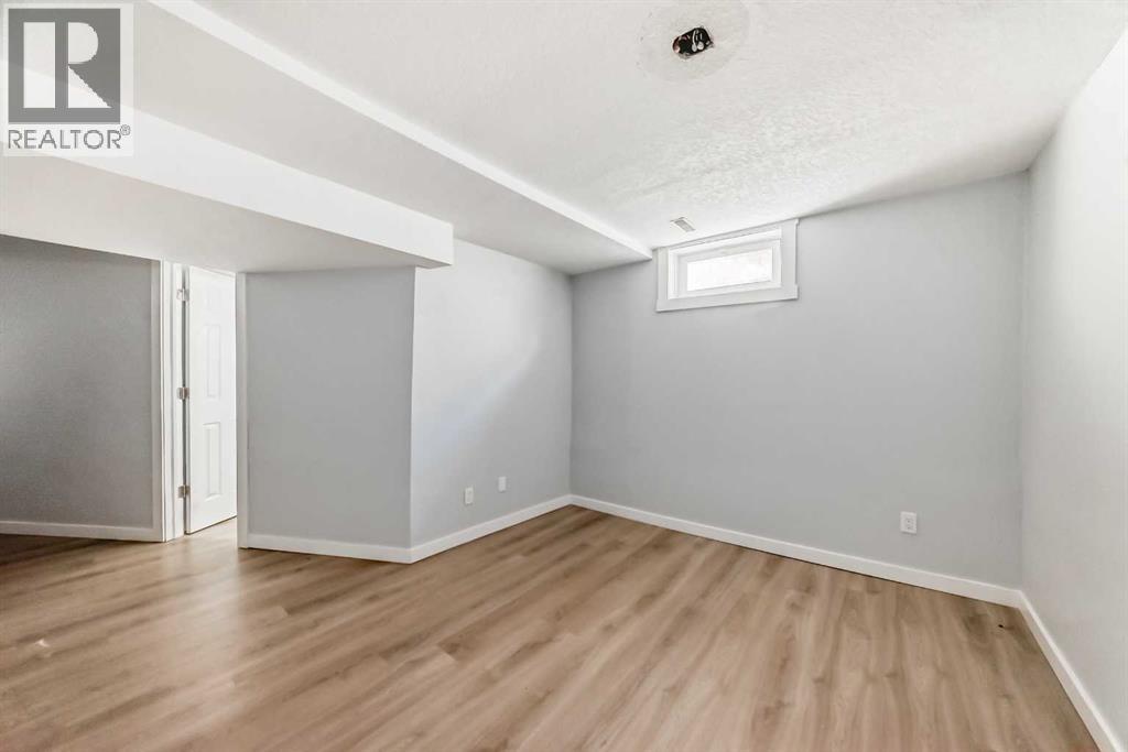 Single Family House for Sale in  Castleglen Road NE Castleridge Calgary 
