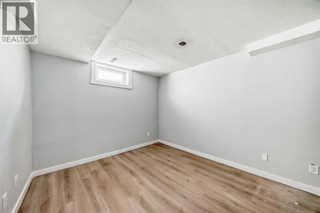 Single Family House for Sale in  Castleglen Road NE Castleridge Calgary 