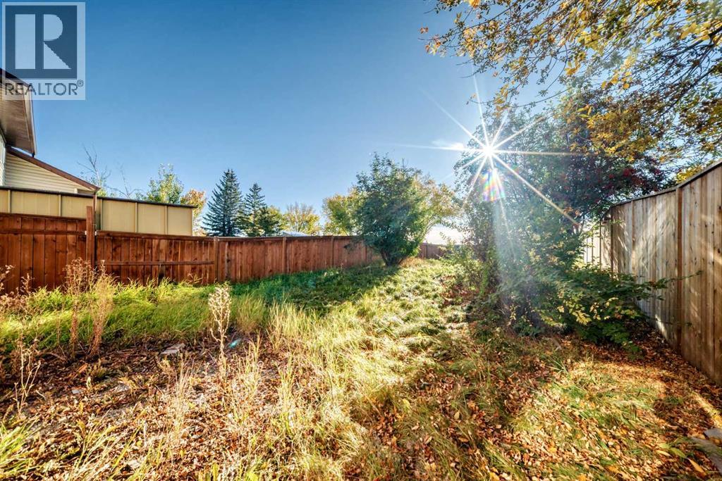 Single Family House for Sale in  Castleglen Road NE Castleridge Calgary 