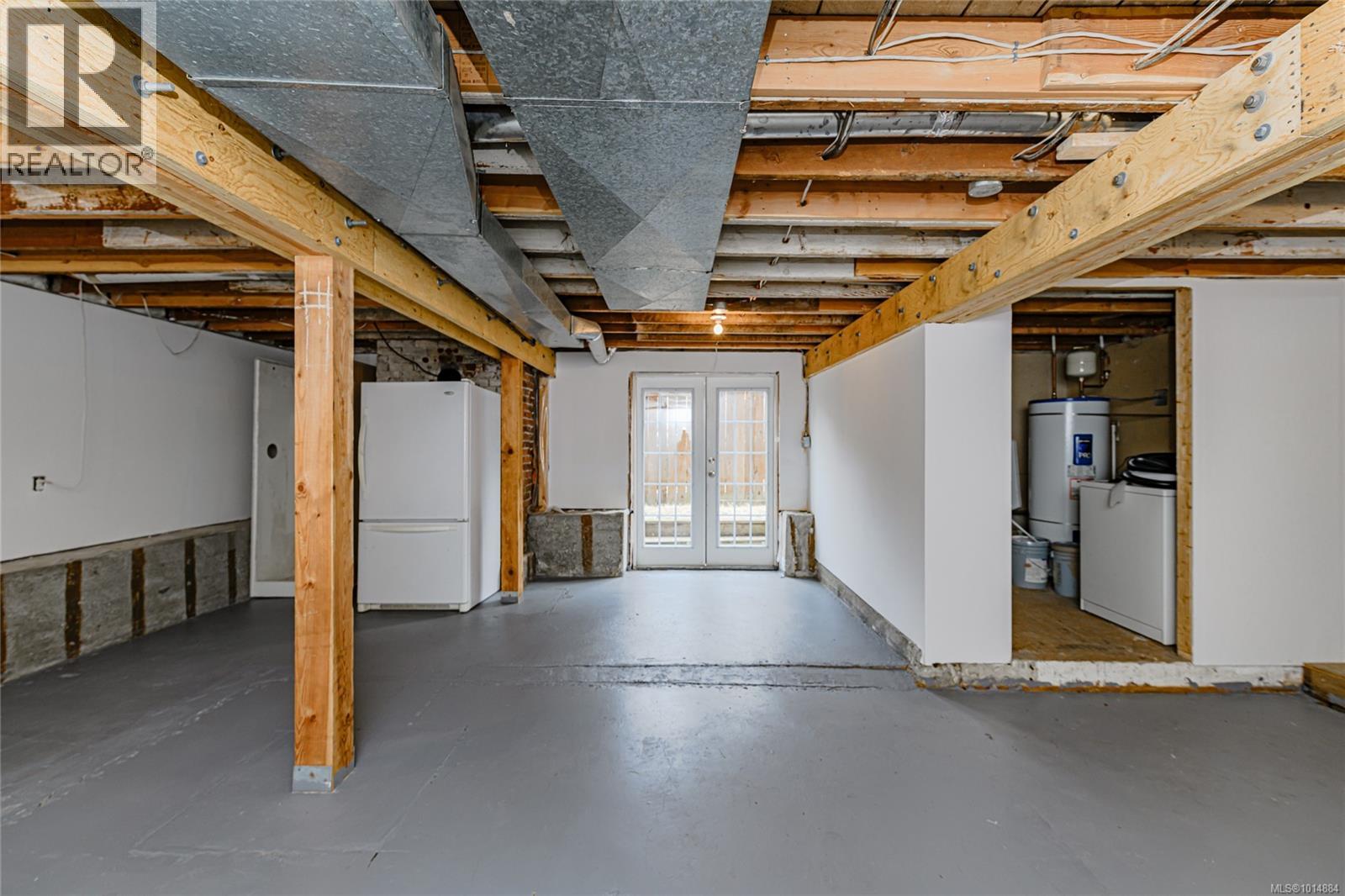  2913 Austin Avenue, Saanich