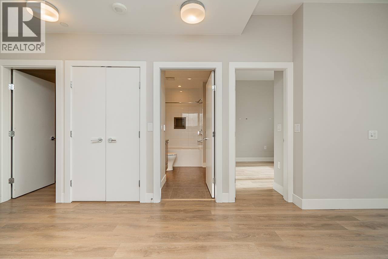 8533 RIVER DISTRICT CROSSING, Vancouver