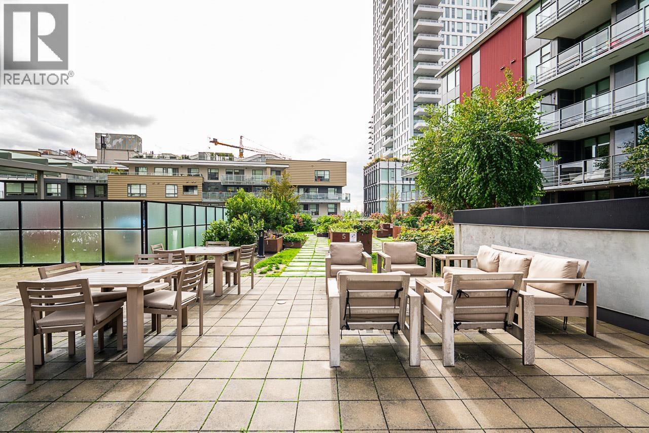 8533 RIVER DISTRICT CROSSING, Vancouver