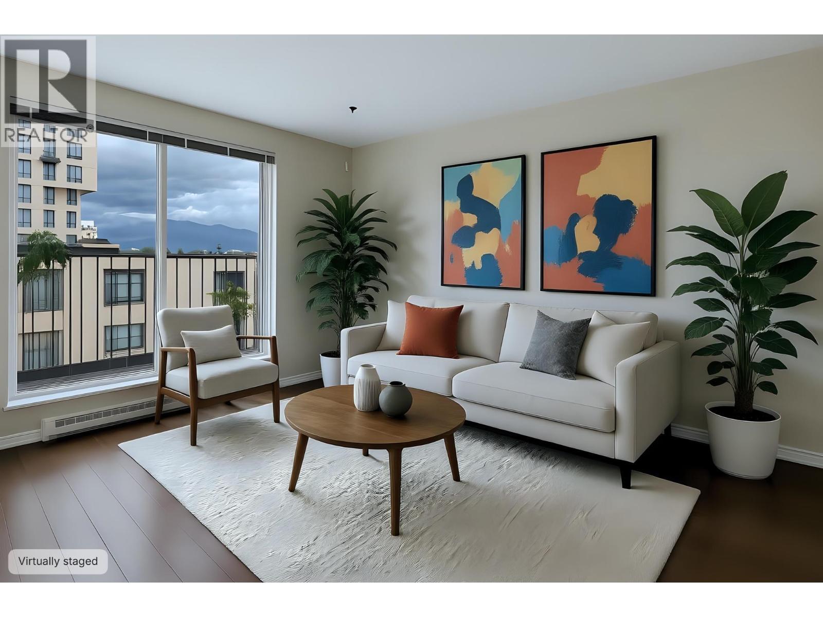 311 3727 W 10TH AVENUE, Vancouver