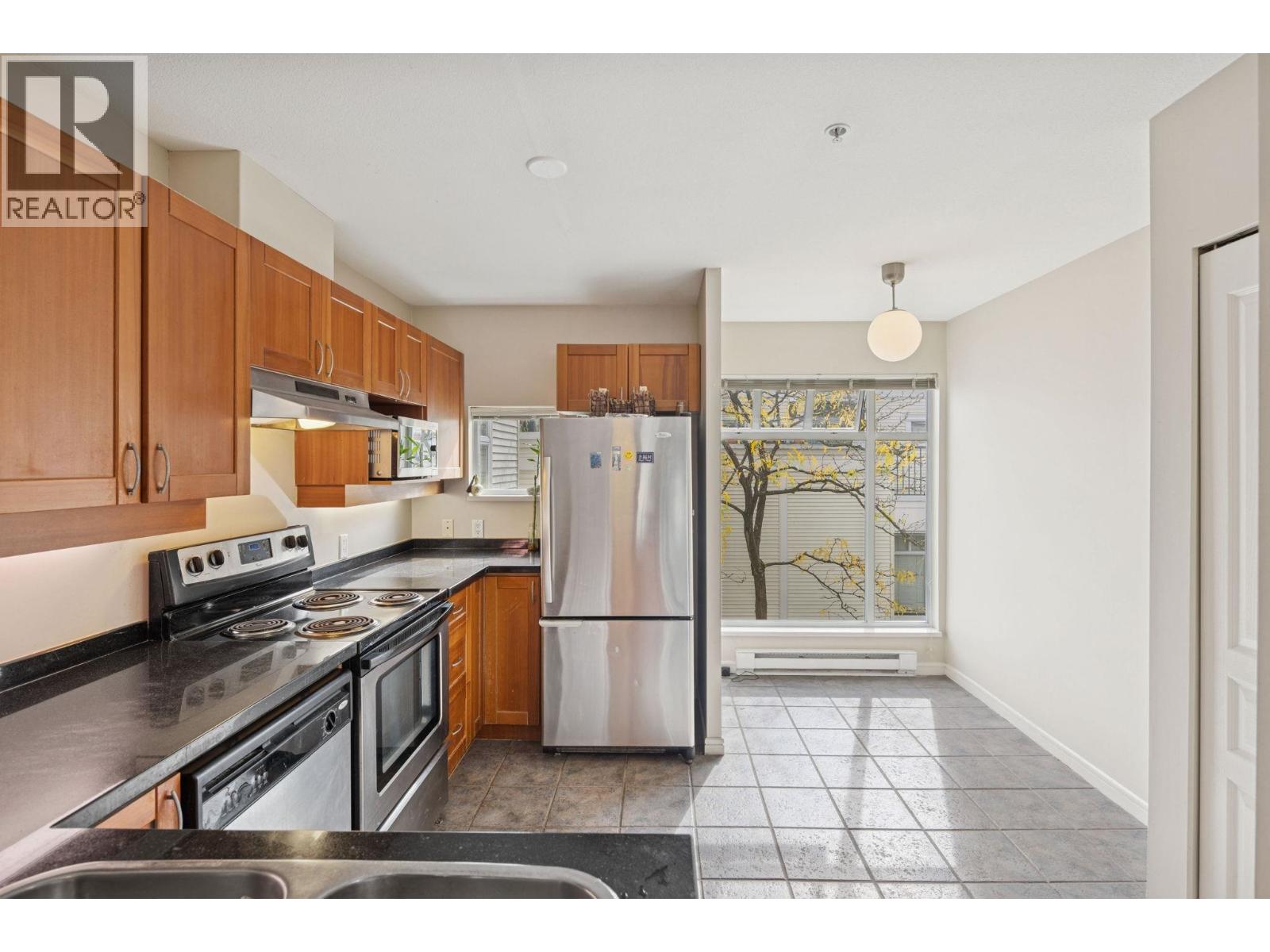 311 3727 W 10TH AVENUE, Vancouver