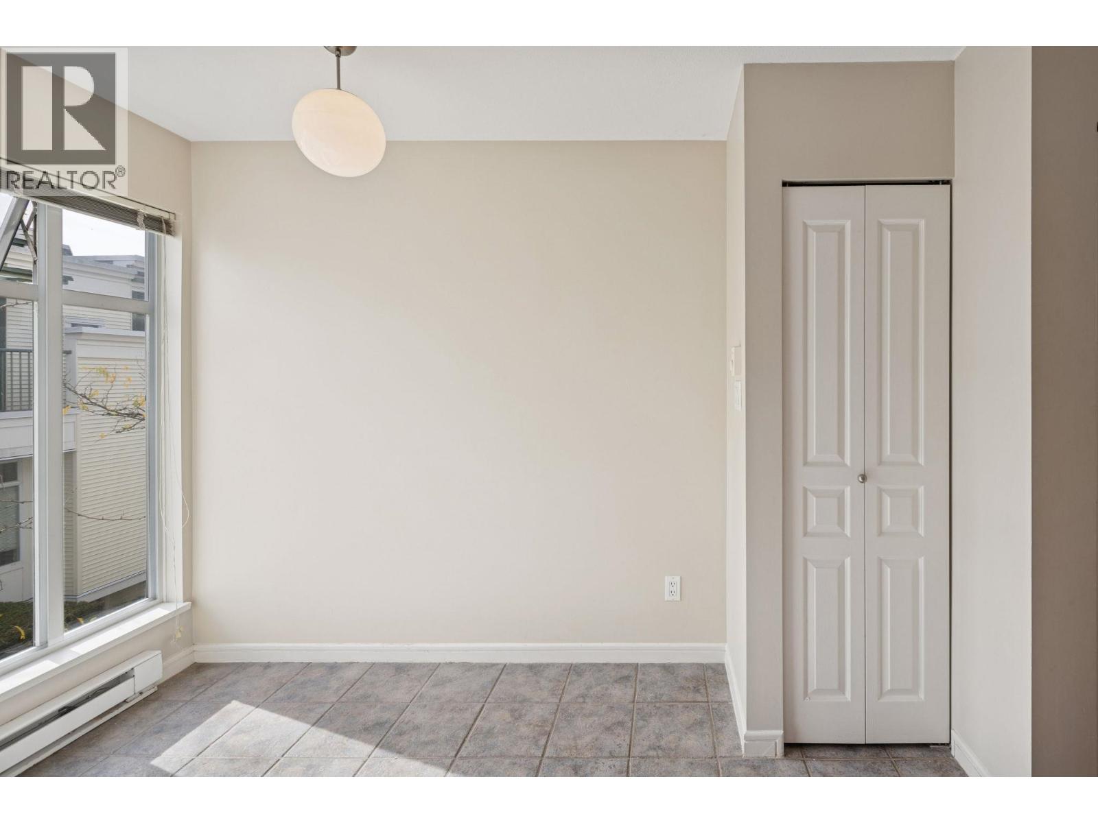 311 3727 W 10TH AVENUE, Vancouver