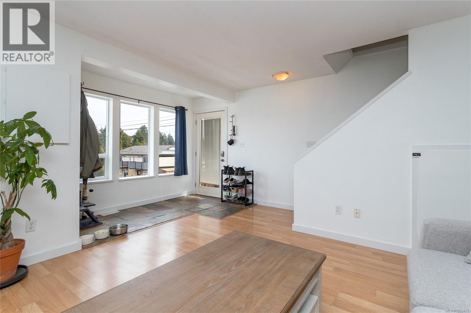  552 Strathdee Place, Colwood