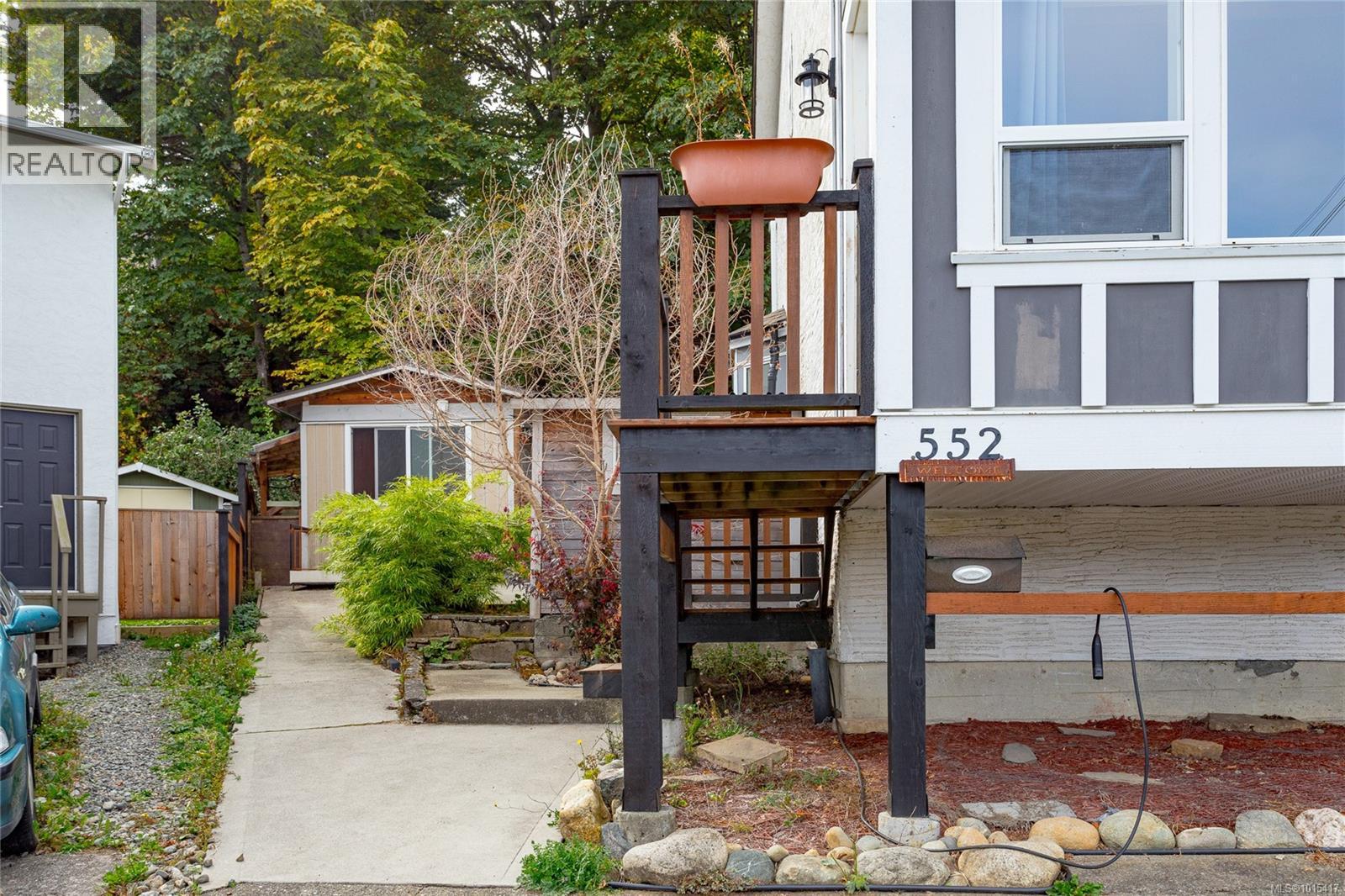  552 Strathdee Place, Colwood