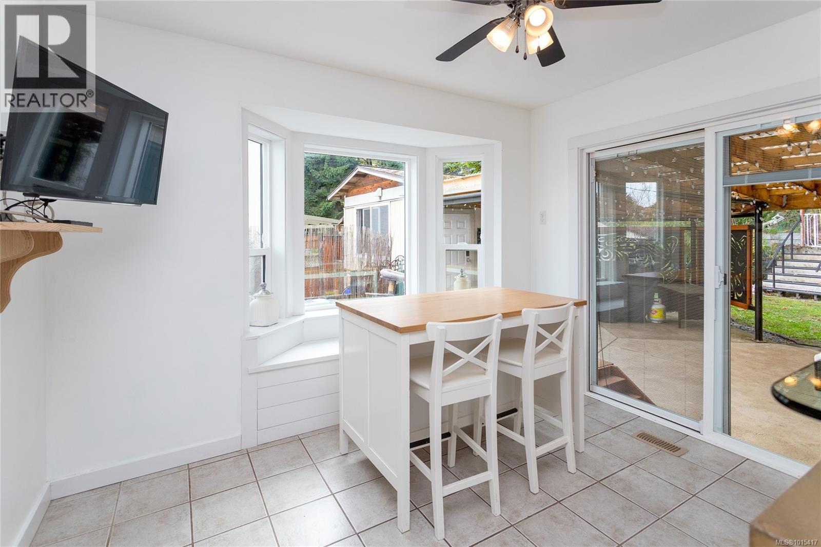  552 Strathdee Place, Colwood