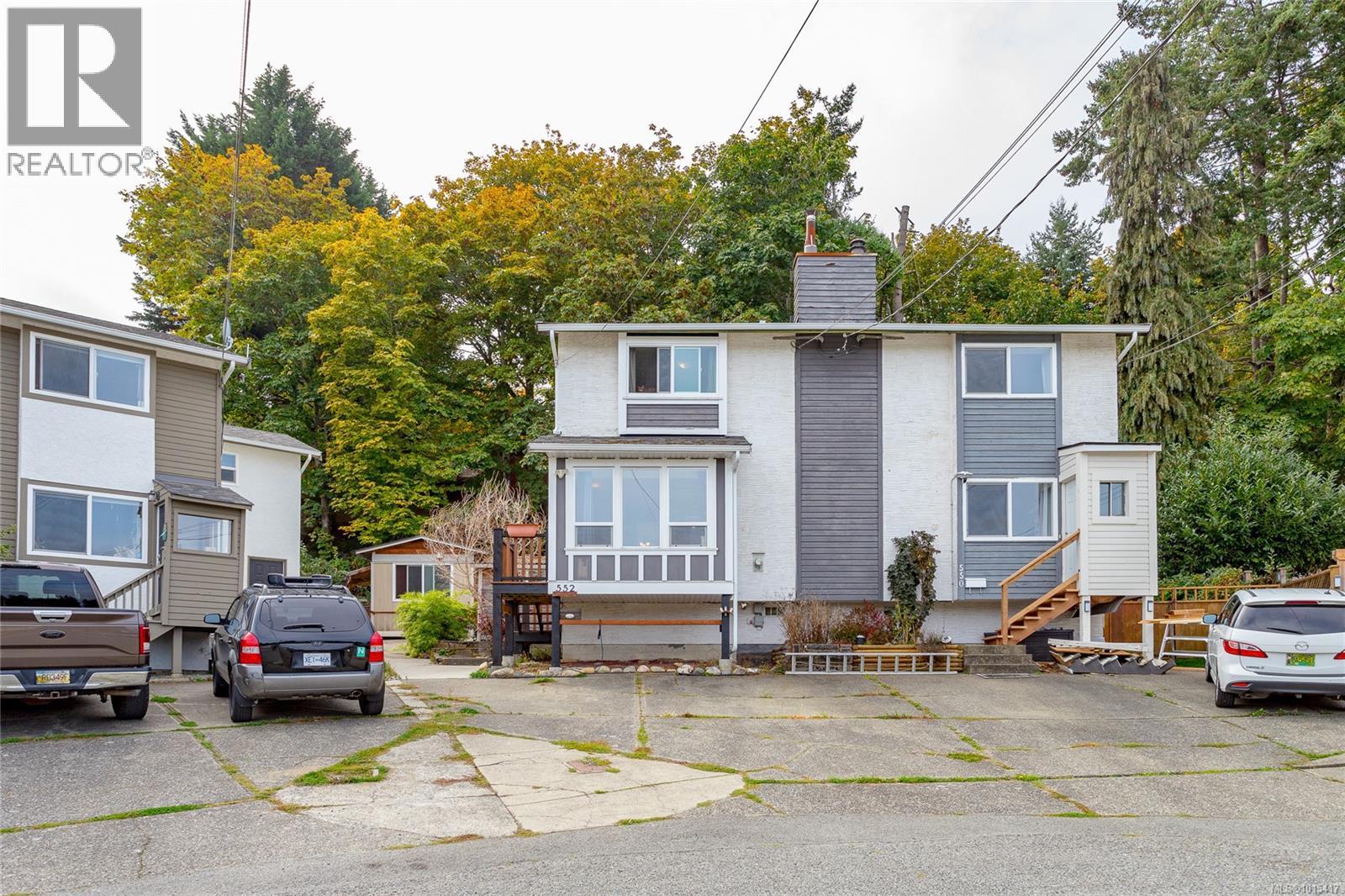  552 Strathdee Place, Colwood