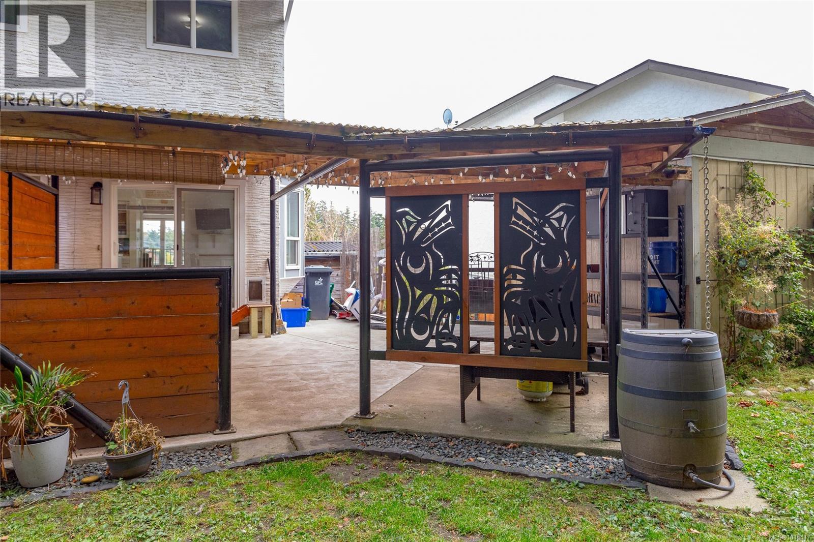  552 Strathdee Place, Colwood