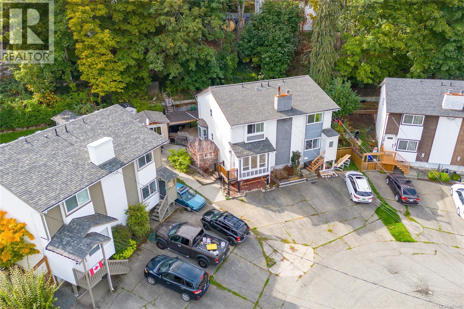  552 Strathdee Place, Colwood