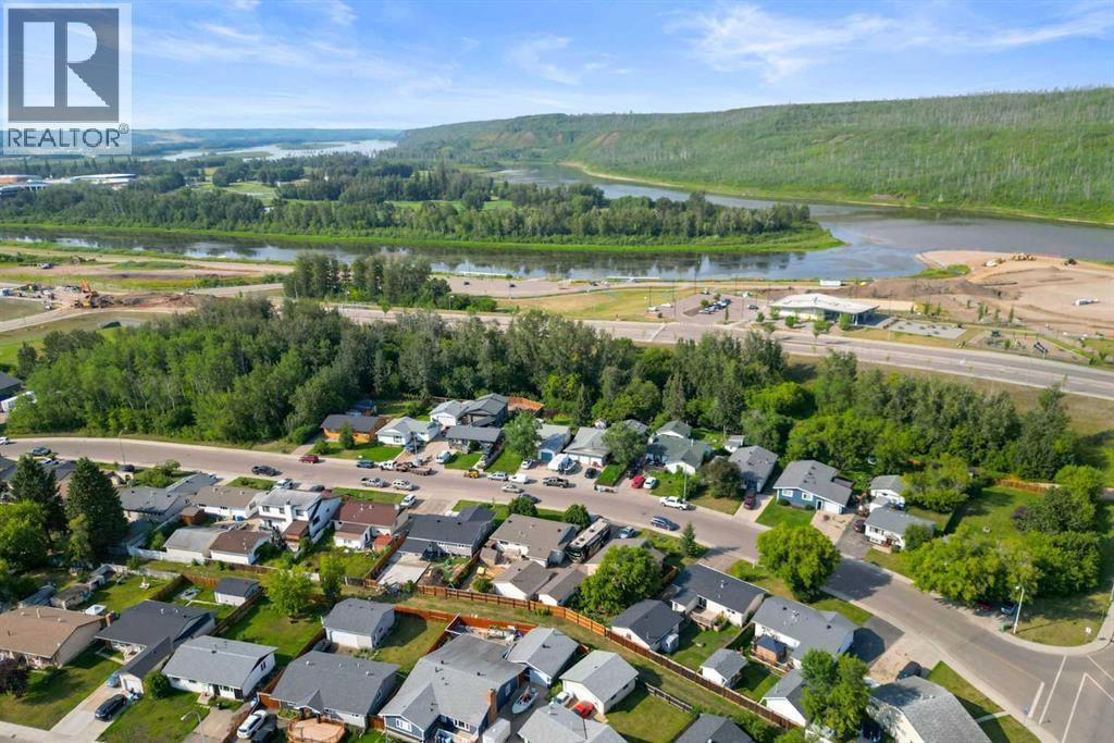 105 Hill Drive, Fort McMurray