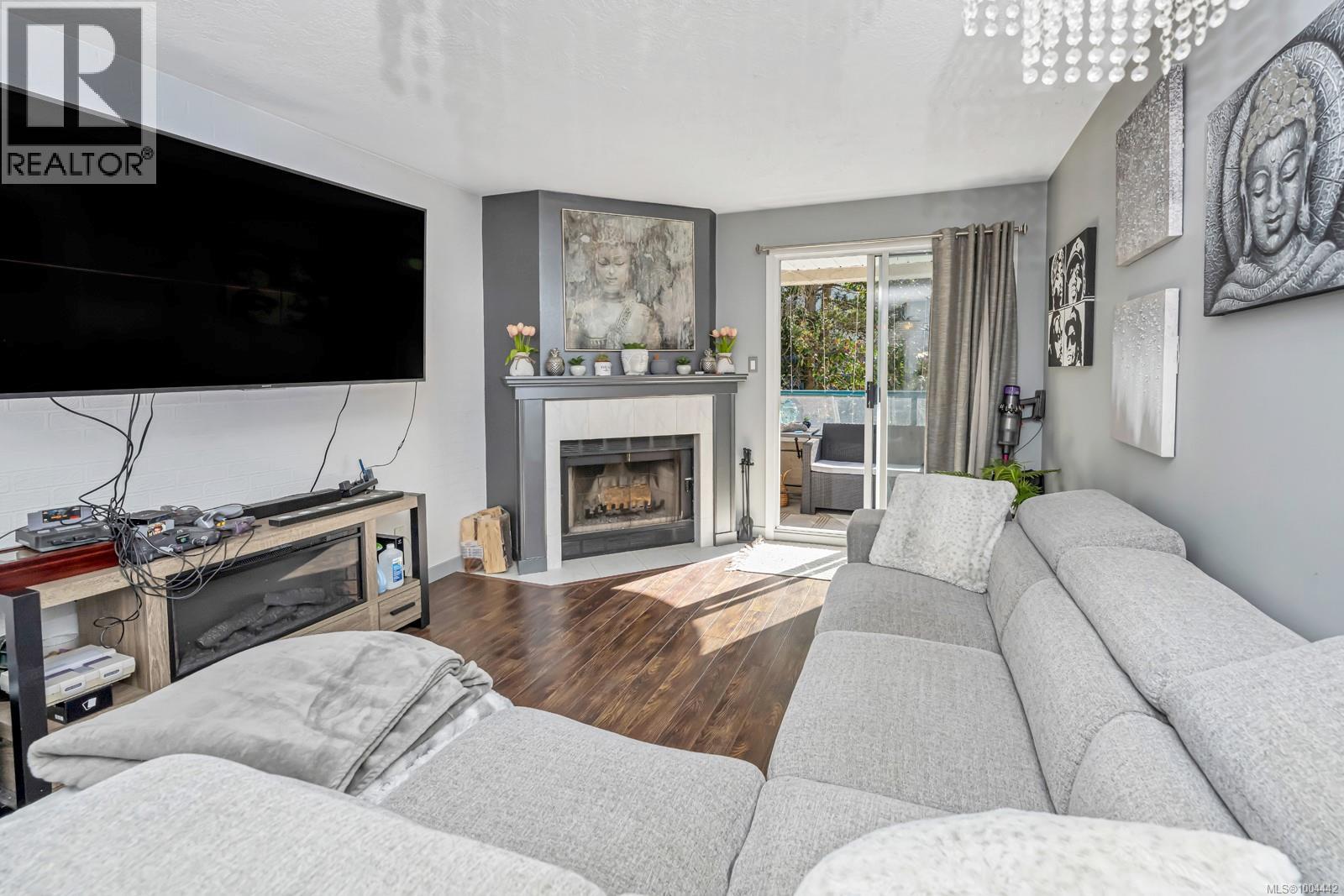 206 1223 Johnson Street, Victoria
