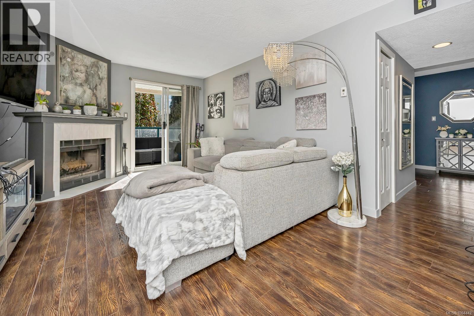 206 1223 Johnson Street, Victoria